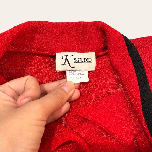 K Studio 90s Vintage Red button Up - Picture 4 of 4